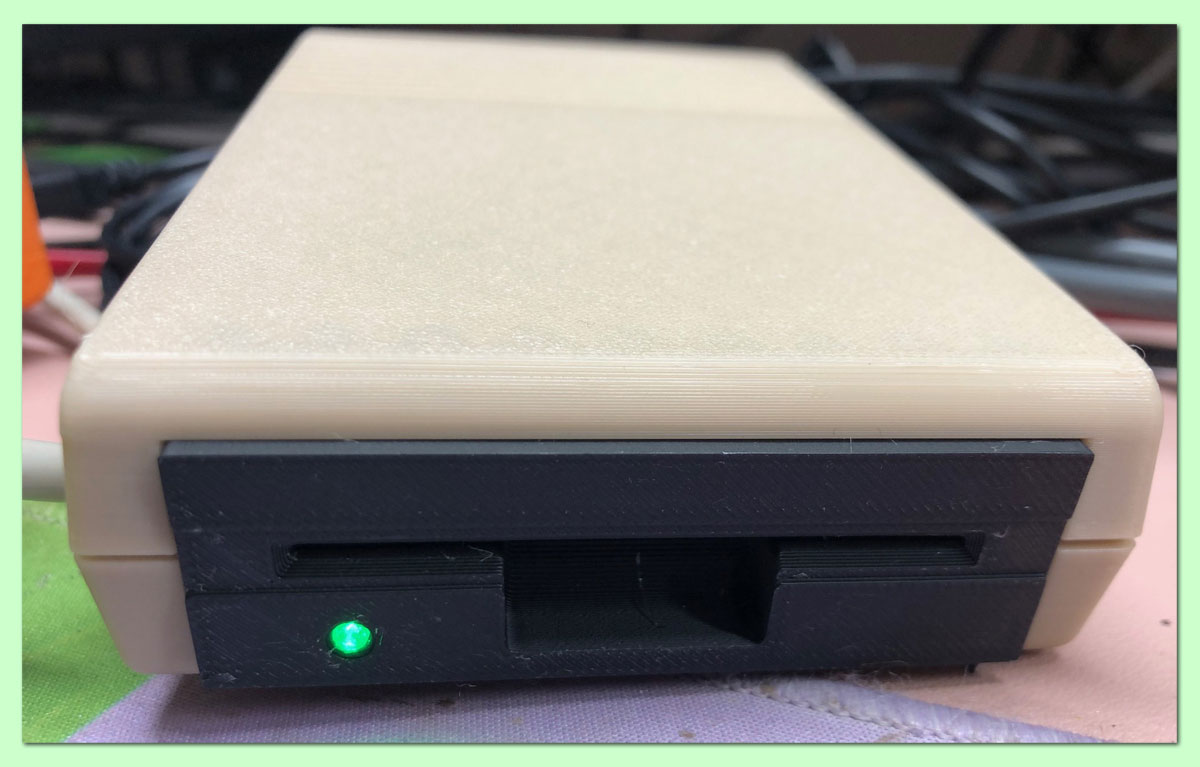 Tapto NFC Reader im Commodore Floppy Design für Mister FPGA oder TeensyRom