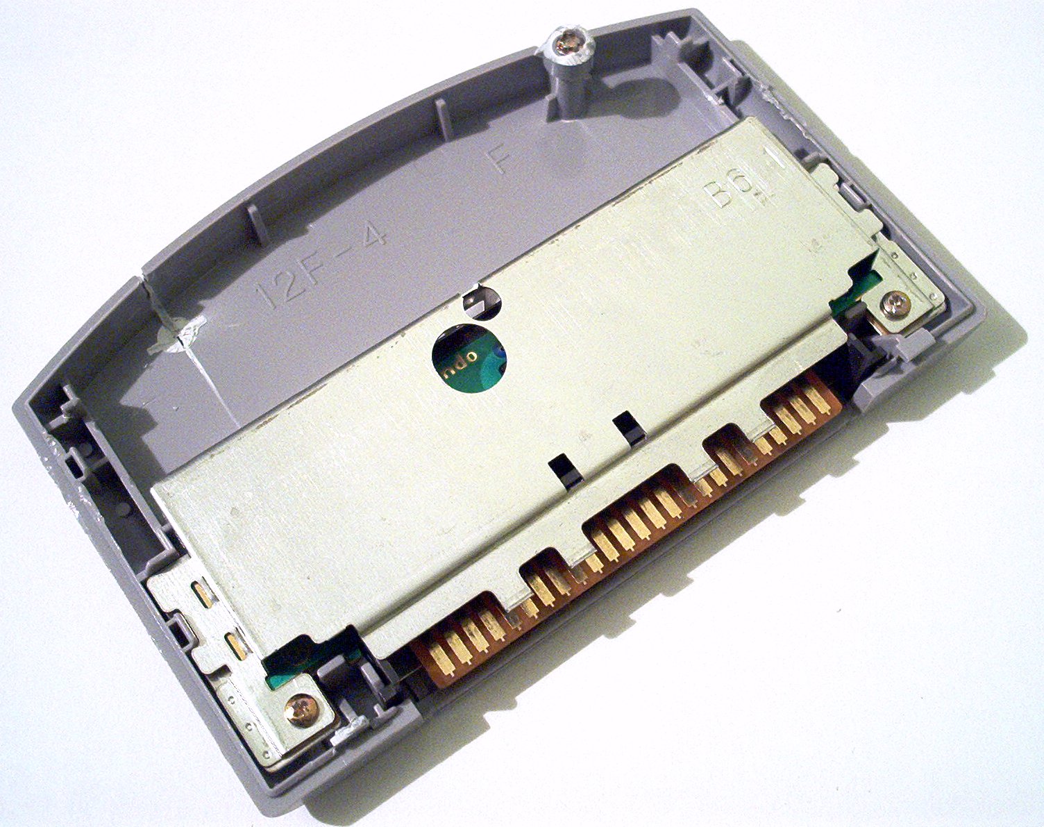 Batterietausch Nintendo 64 Modul