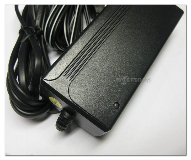 Leistungsstarkes Netzteil für NeoGeo Netzteil 9 Volt (3A) 30W  außen +