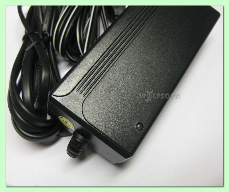 Leistungsstarkes Netzteil für NeoGeo Netzteil 9 Volt (3A) 30W  außen +